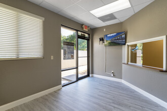 305 Skyline Dr, Lady Lake, FL for lease Lobby- Image 1 of 36