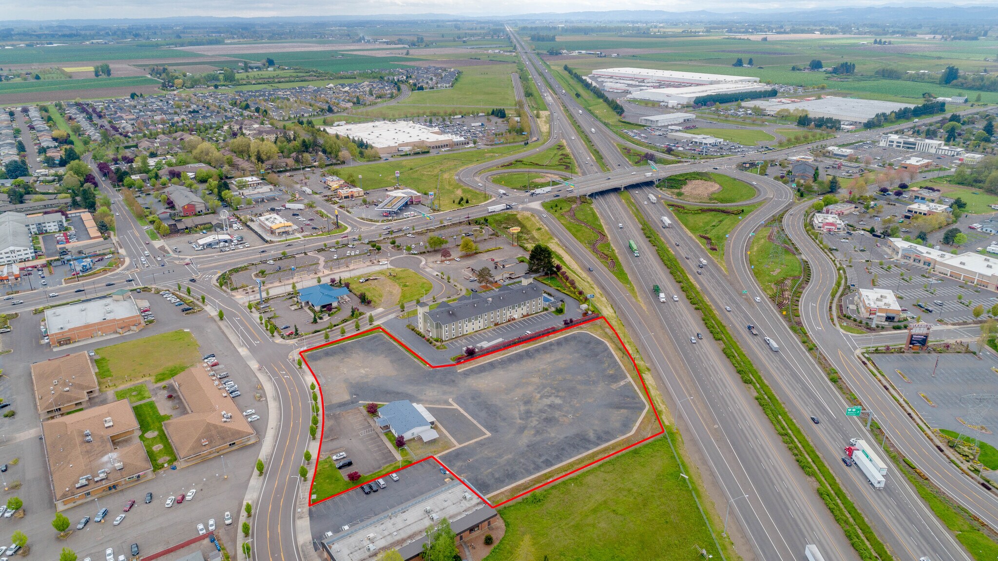 1241 Evergreen Rd, Woodburn, OR for sale Building Photo- Image 1 of 1