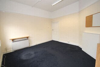 7 High St, Emsworth for lease Interior Photo- Image 2 of 9