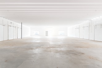 611 NE 42nd St, Deerfield Beach, FL for lease Interior Photo- Image 2 of 3