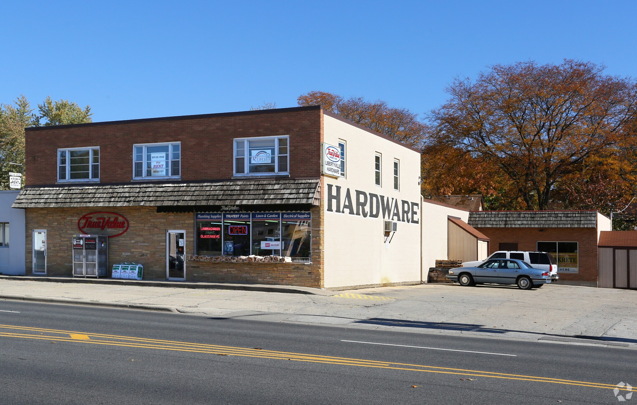 426 S Milwaukee Ave, Libertyville, IL for sale Primary Photo- Image 1 of 1