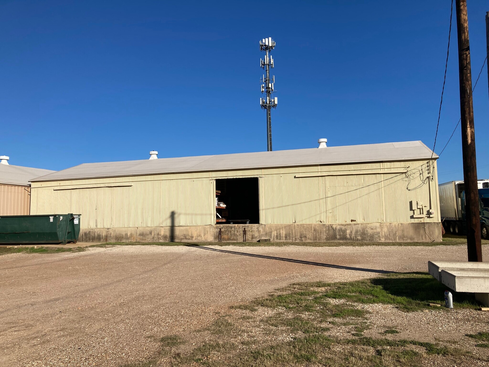 601 S Bryan Ave, Bryan, TX 77803 Industrial for Sale