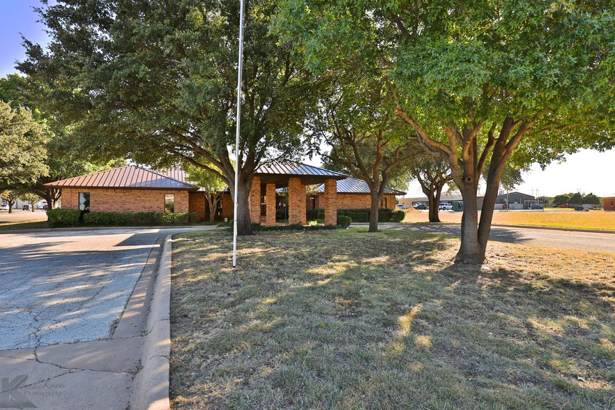 1925 Hospital Place, Abilene, TX for sale - Primary Photo - Image 1 of 1