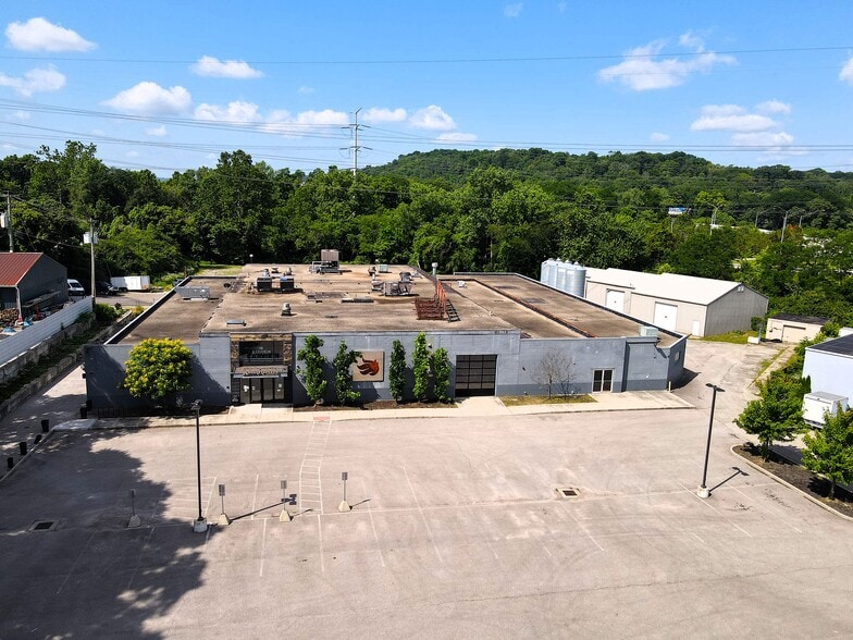 3717 Jonlen Dr, Fairfax, OH for sale - Building Photo - Image 3 of 39