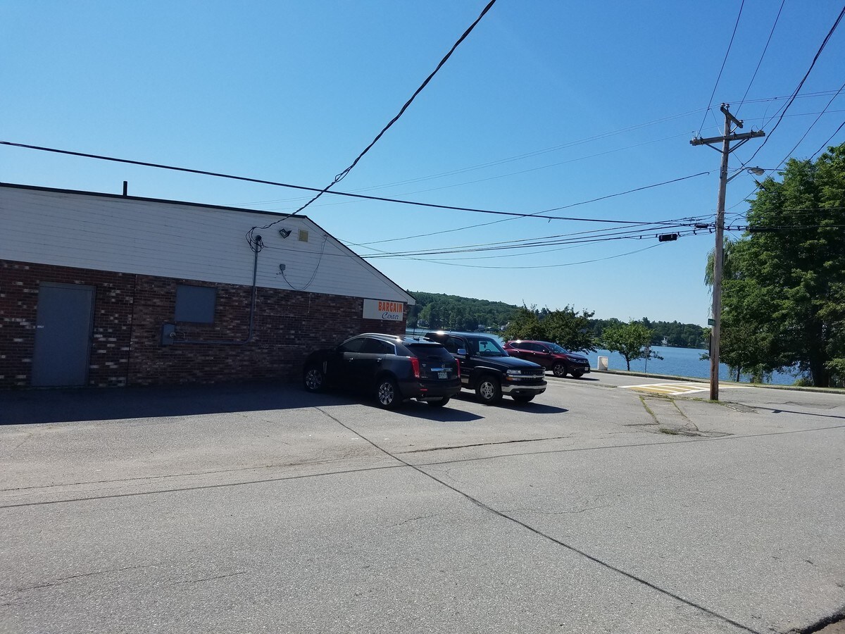 17 Parham Rd, Tyngsboro, MA 01879