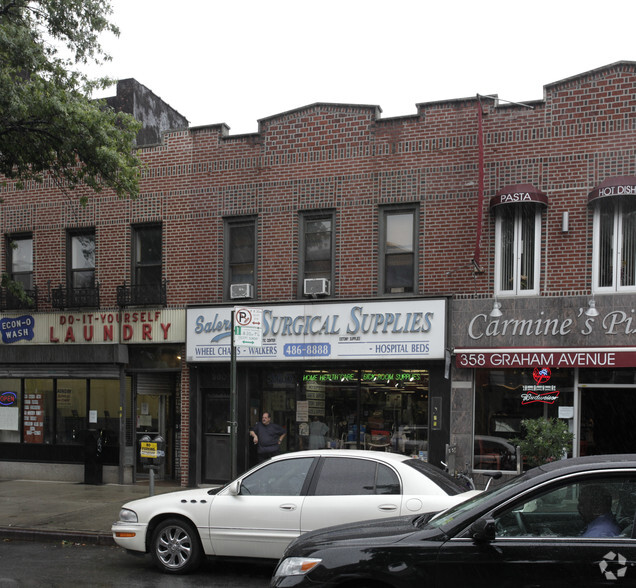 360 Graham Ave, Brooklyn, NY for lease - Primary Photo - Image 1 of 2