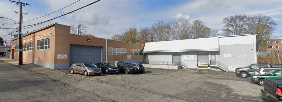 45 W Adams St, Lowell, MA for lease - Building Photo - Image 1 of 10