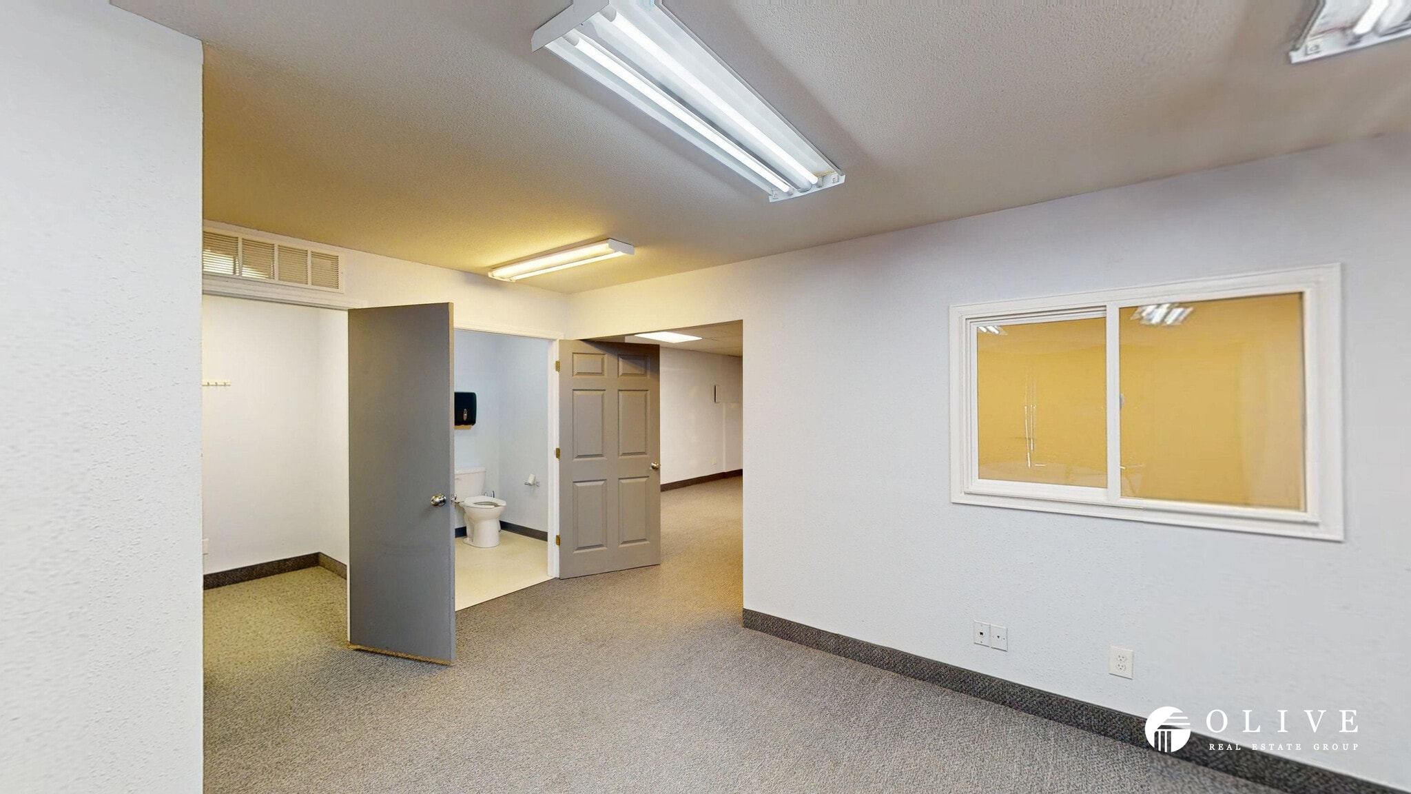 901-927 E Fillmore St, Colorado Springs, CO for lease Interior Photo- Image 1 of 9