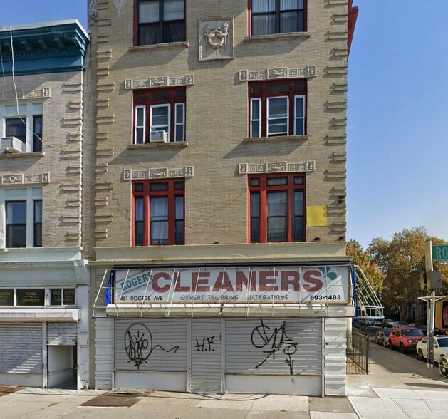 451 Rogers Ave, Brooklyn, NY for lease - Primary Photo - Image 1 of 1