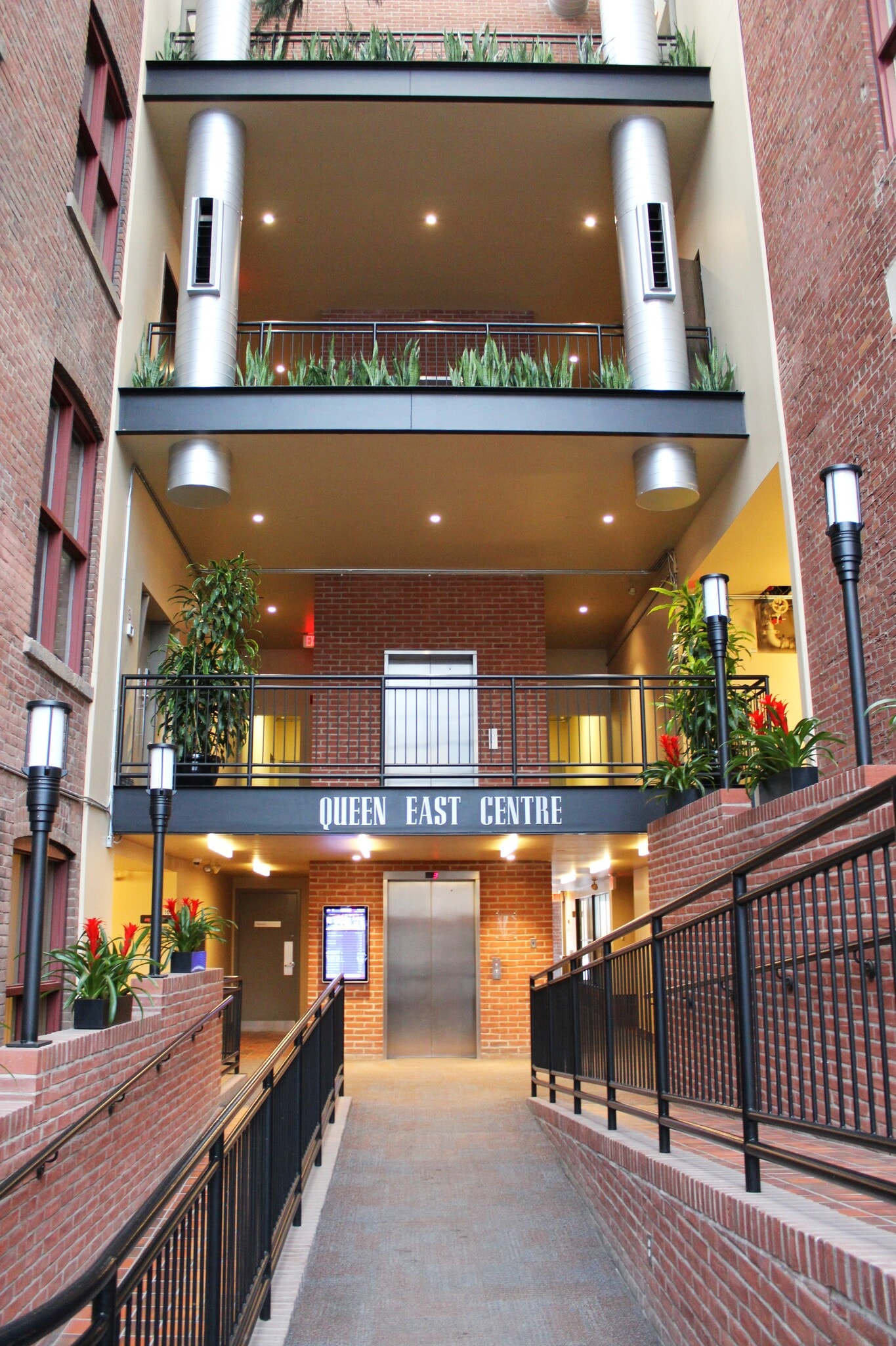 550-554 Queen St E, Toronto, ON for sale Building Photo- Image 1 of 1