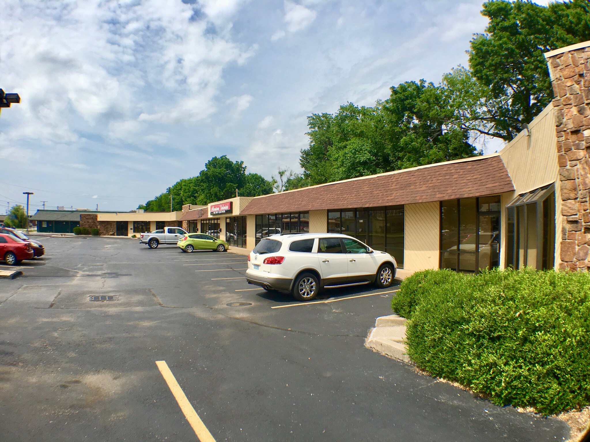 2000 S Stewart Ave, Springfield, MO for sale Other- Image 1 of 1