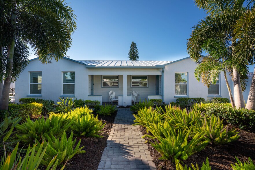 12315 Gulf Blvd, Treasure Island, FL for sale - Primary Photo - Image 1 of 1