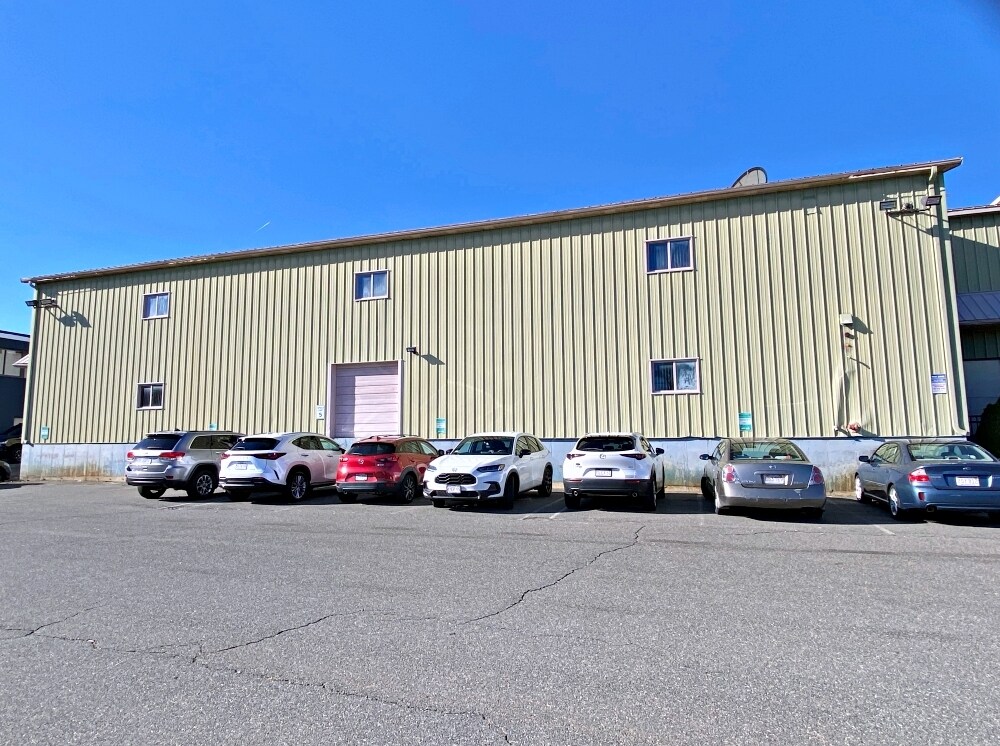 35R Spencer St, Stoneham, MA for lease Building Photo- Image 1 of 13