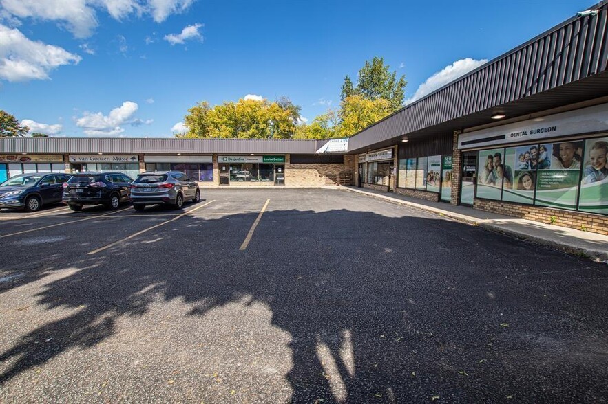 914 Murphy Rd, Sarnia, ON for lease - Primary Photo - Image 1 of 6