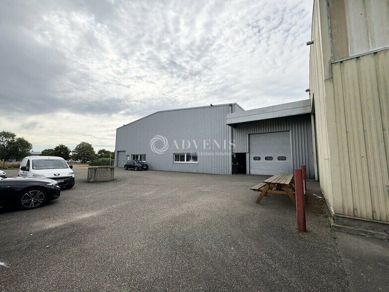 Flex in Duttlenheim for sale - Building Photo - Image 2 of 12
