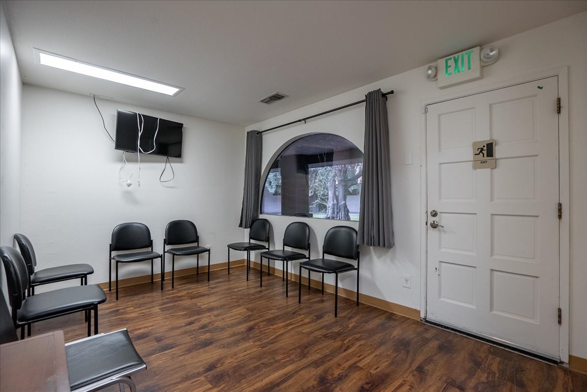 1050 Las Tablas Rd, Templeton, CA 93465 - Unit 16/18 - - Interior Photo - Image 1 of 15