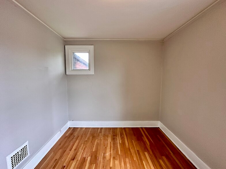 14028 Faircrest St, Detroit, MI for sale - Interior Photo - Image 2 of 23