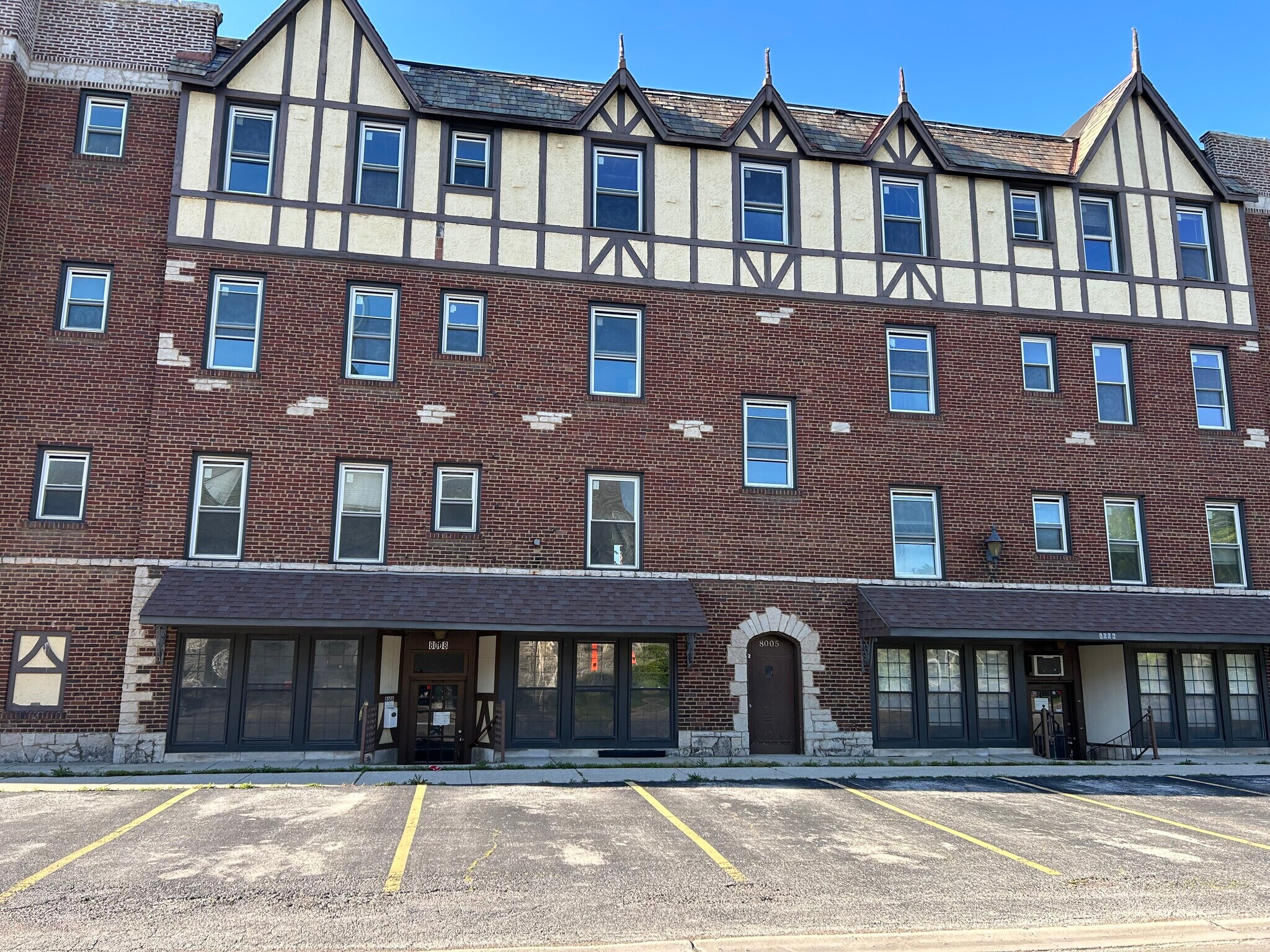 8001 Edgewater Rd, North Riverside, IL for sale Primary Photo- Image 1 of 1