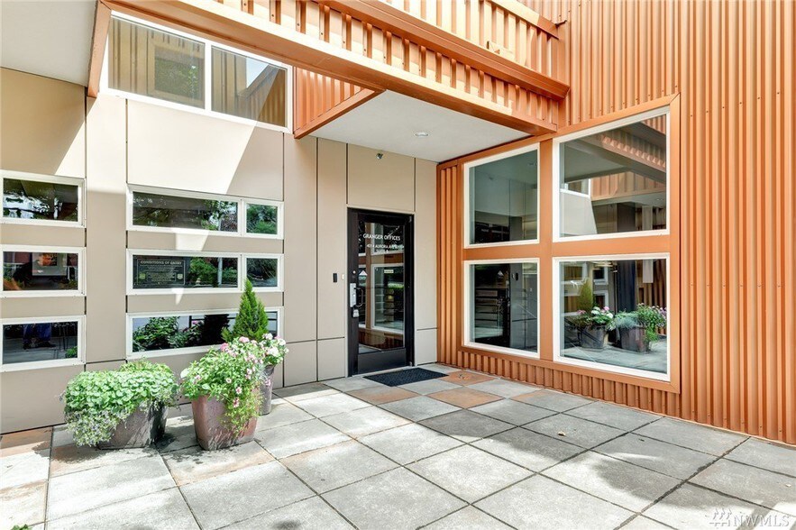 4014-4020 Aurora Ave N, Seattle, WA for sale - 4acd1bd47adf79a920c35c42d5ded6f5 - Image 1 of 1