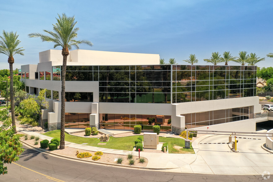 7702 E Doubletree Ranch Rd, Scottsdale, AZ for lease - Building Photo - Image 3 of 8