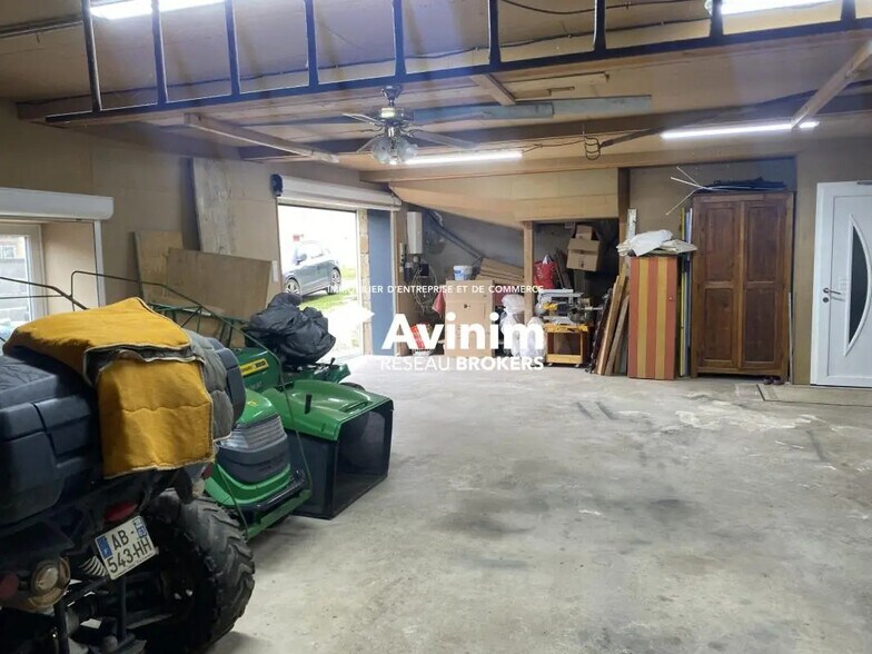 Flex in Neuville for sale - Interior Photo - Image 3 of 9