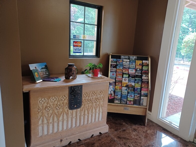 7377 Six Flags Dr, Austell, GA for sale - Building Photo - Image 2 of 13