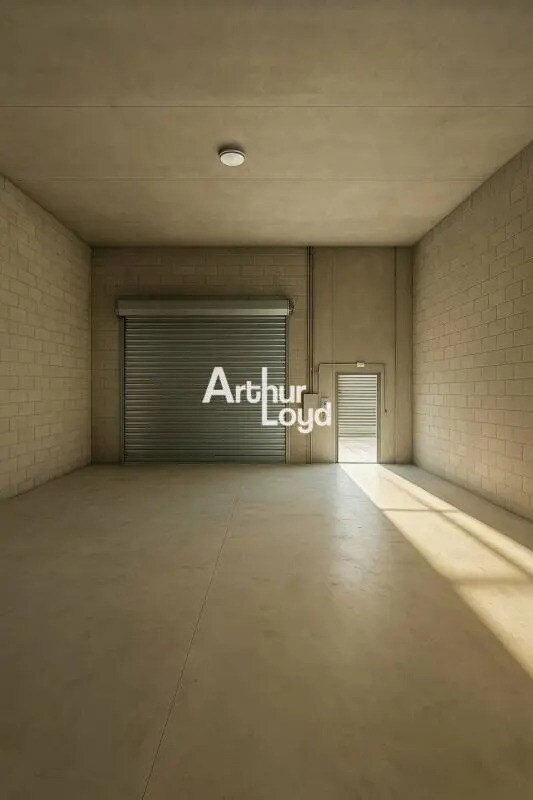 Industrial in Villeneuve-Loubet for lease Interior Photo- Image 1 of 4