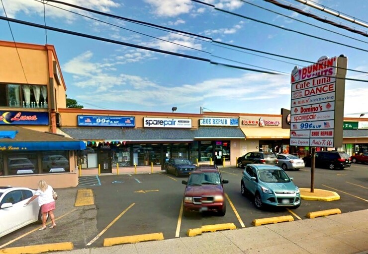 1300 Hylan Blvd, Staten Island, NY 10305