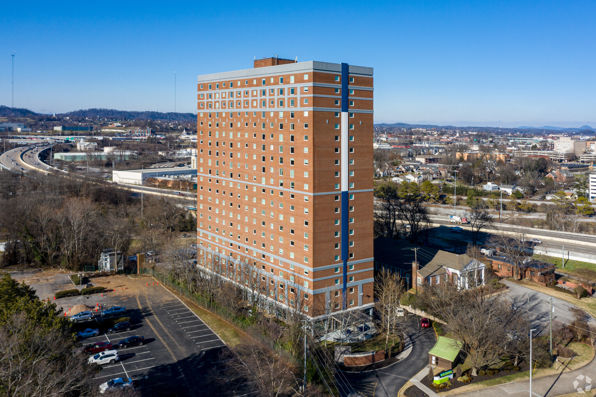 2521 Kingston Pike, Knoxville, TN for sale Primary Photo- Image 1 of 1