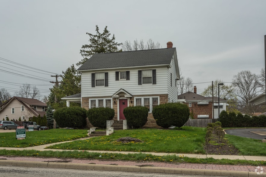 1893 State Rd, Cuyahoga Falls, OH 44223