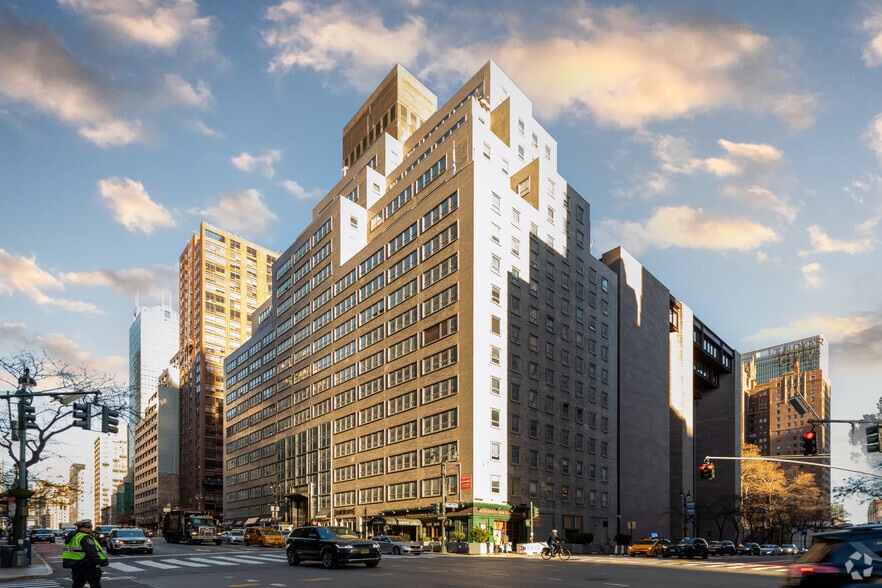800 Second Ave, New York, NY for lease - Building Photo - Image 3 of 49