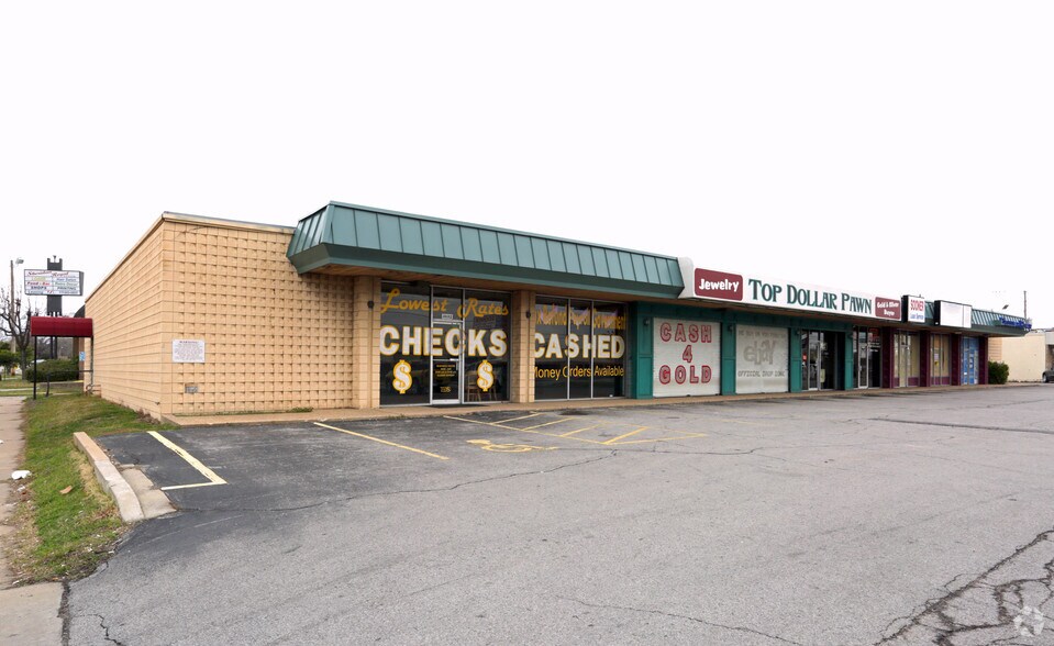 3120-3132 S Sheridan Rd, Tulsa, OK for sale - Primary Photo - Image 1 of 1