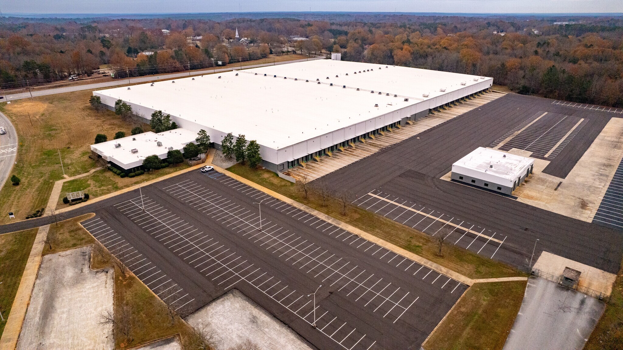 1702 Springdale Dr, Clinton, SC for sale Building Photo- Image 1 of 1