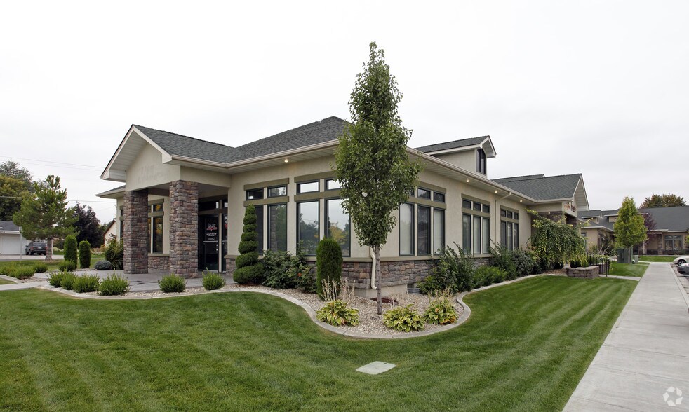 1411 Falls Ave E, Twin Falls, ID for sale - Primary Photo - Image 1 of 1