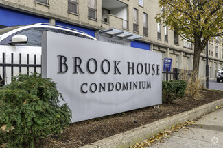 More details for 77 Pond Ave, Brookline, MA - Multifamily for Sale