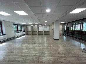 27 Rue De La Villette, Lyon for lease Interior Photo- Image 2 of 7