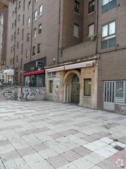 Retail in Cuenca, Cuenca for lease - Interior Photo - Image 1 of 1