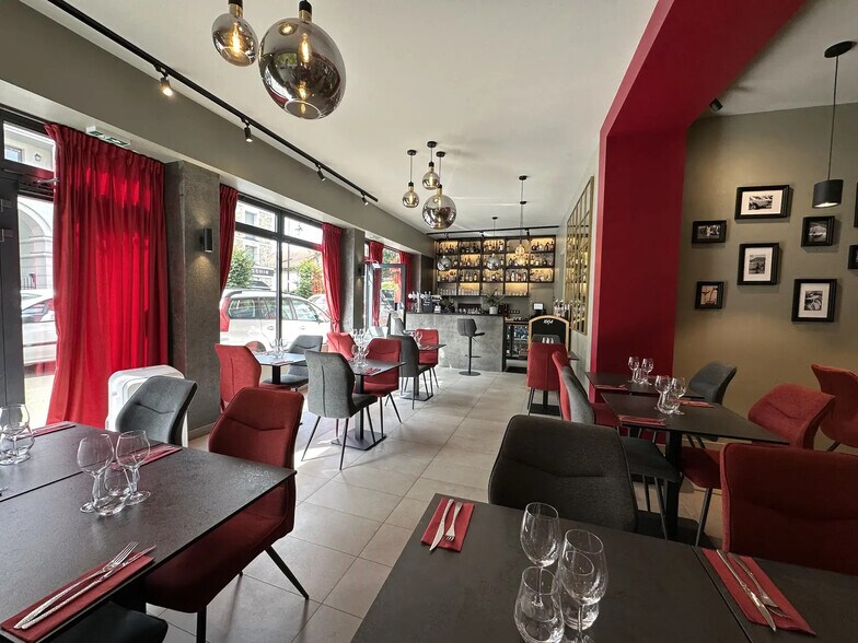 9 Rue Des Monts, Clamart for sale - Building Photo - Image 1 of 9