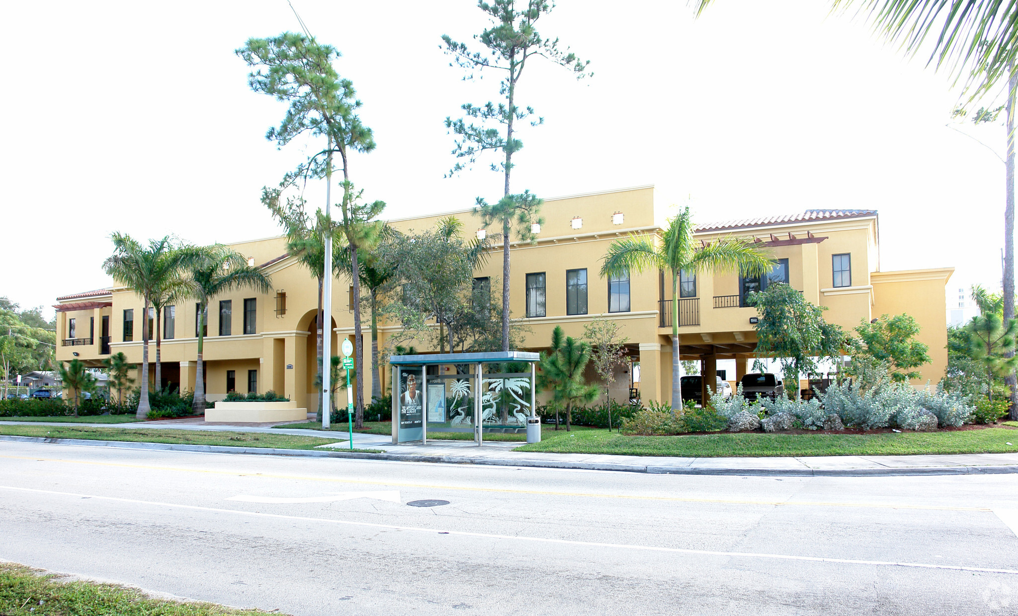 6900 SW 80th St, Miami, FL for lease Primary Photo- Image 1 of 4