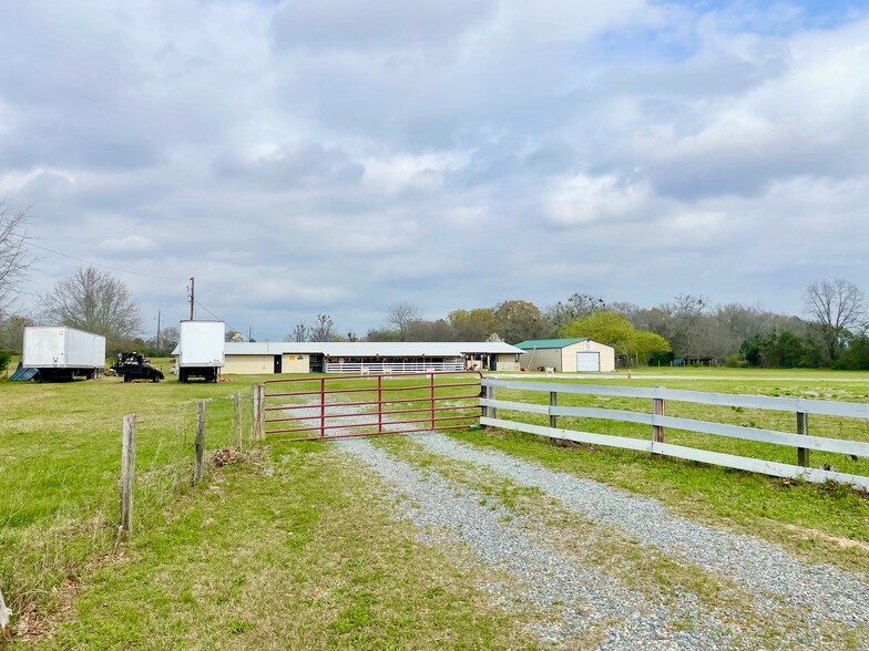 1357 Tommy Purvis Rd, Reynolds, GA for sale - Primary Photo - Image 1 of 11