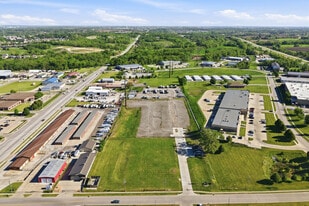 5614 NE 12th Ave, Pleasant Hill IA - Convenience Store