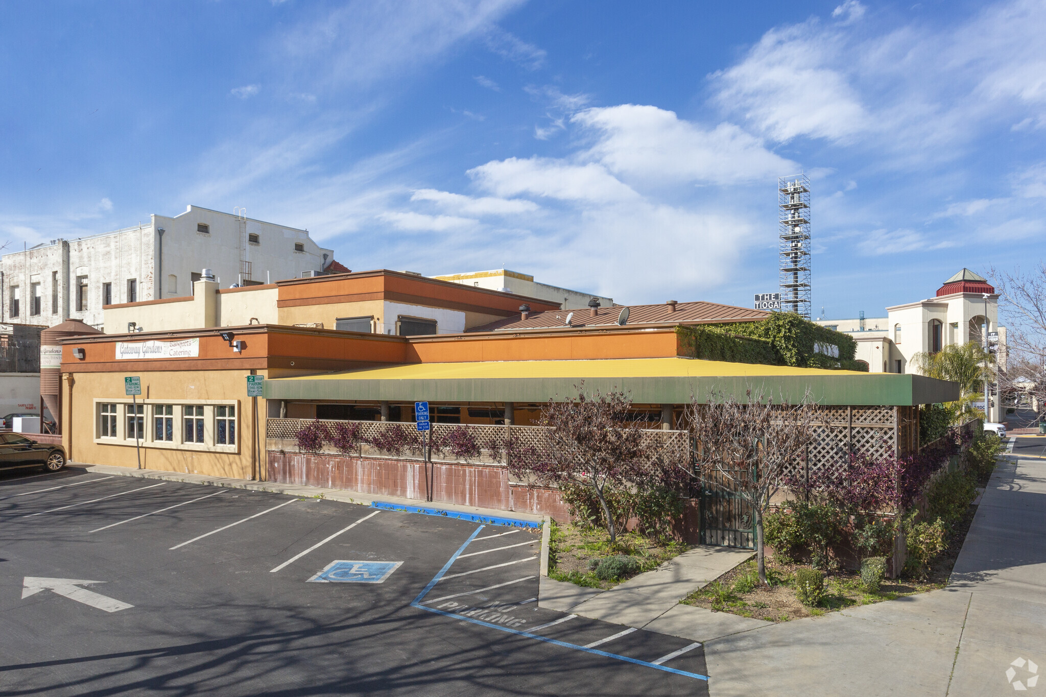 560 W 18th St, Merced, CA for lease Building Photo- Image 1 of 12