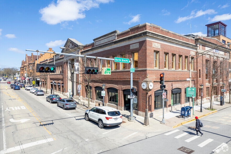104 N Oak Park Ave, Oak Park, IL for lease - Primary Photo - Image 1 of 8
