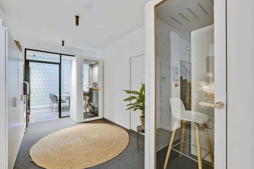 31 Cite D'Antin, Paris for lease - Interior Photo - Image 3 of 5