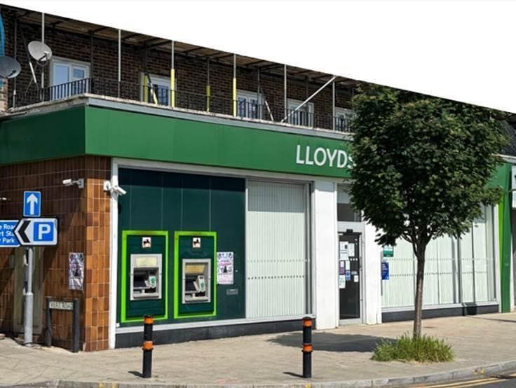 11-13 The Broadway, Loughton for lease - Building Photo - Image 2 of 15