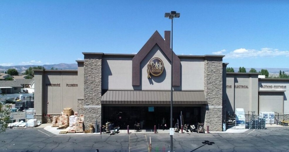 1180 W Highway 40, Vernal, UT for sale - Building Photo - Image 1 of 1