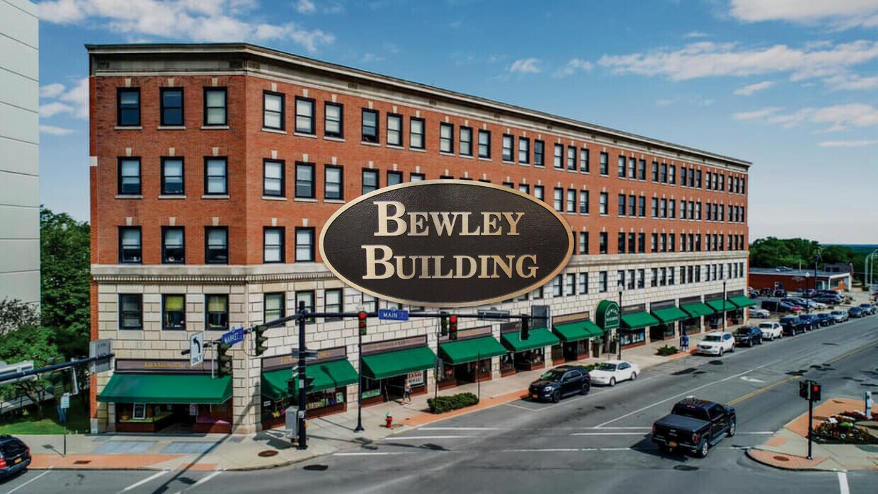 4 Market St, Lockport, NY 14094