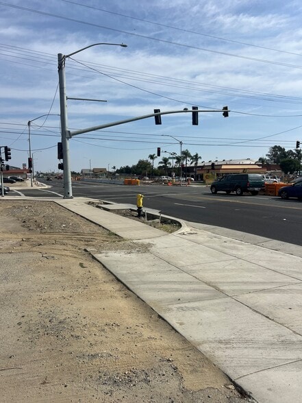 661 Holt blvd, Ontario, CA for sale - Building Photo - Image 3 of 9