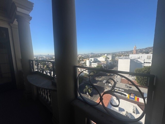 6525 W Sunset Blvd, Los Angeles, CA for lease Interior Photo- Image 1 of 12
