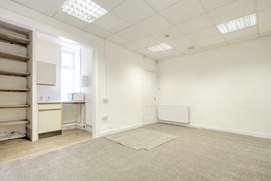 27 Newmarket St, Skipton for lease - Interior Photo - Image 3 of 3